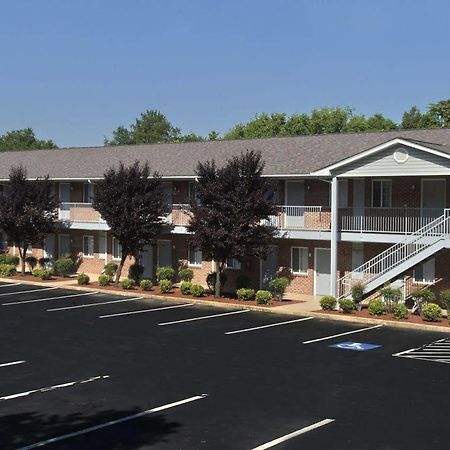 Affordable Corporate Suites Of Lynchburg Esterno foto