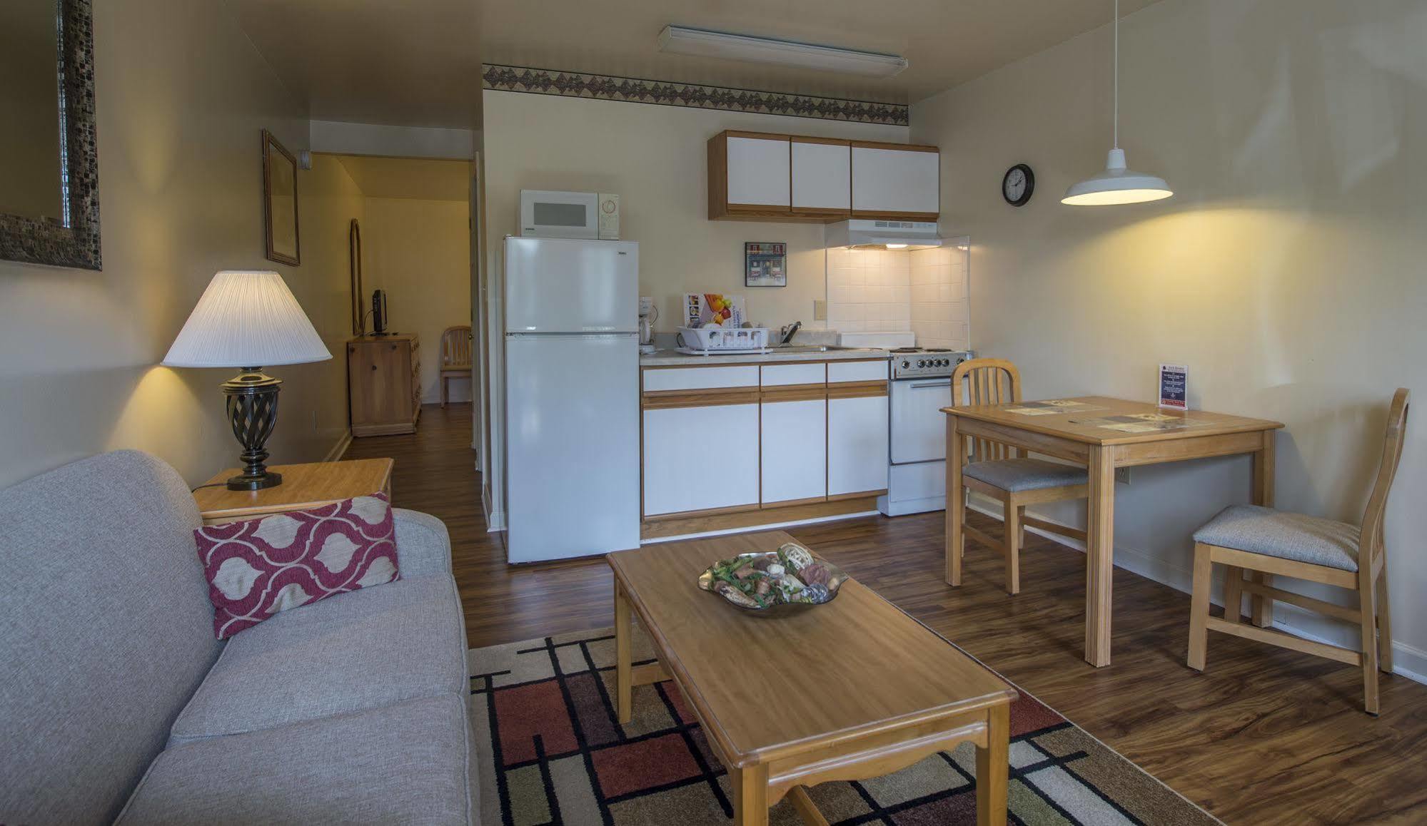 Affordable Corporate Suites Of Lynchburg Esterno foto